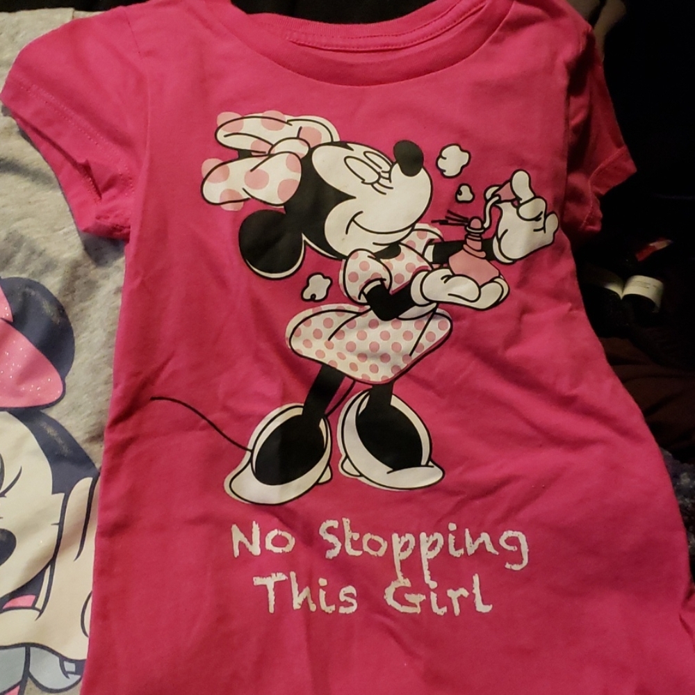 2 Minnie Mouse t-shirts